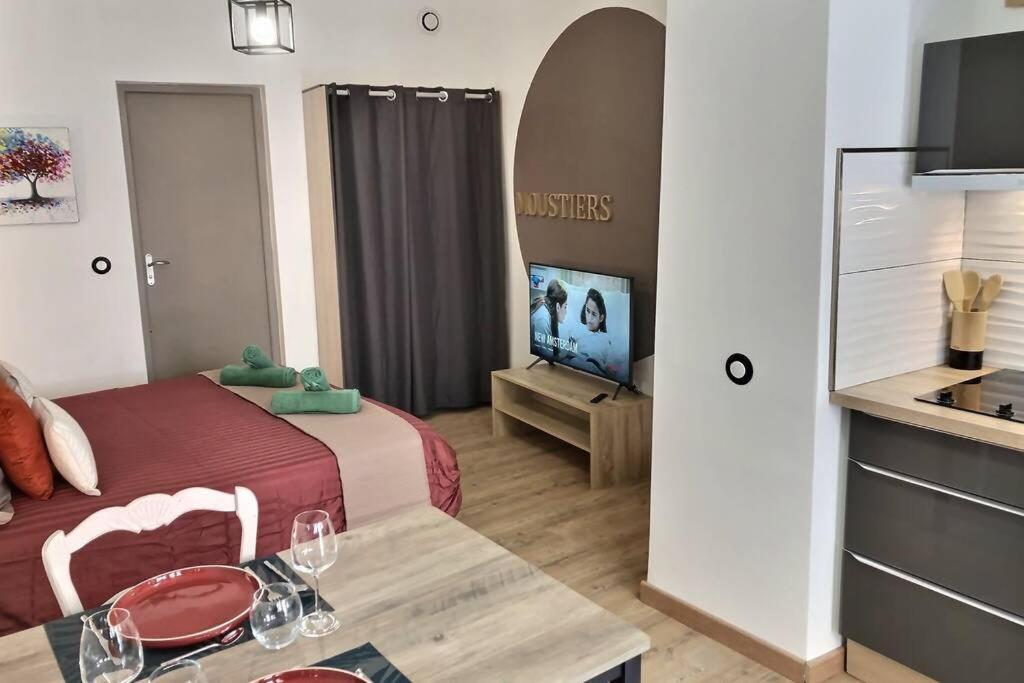 Studio Tout Confort, Terrasse, Calme Moustiers #7 Moustiers-Sainte-Marie Exterior foto